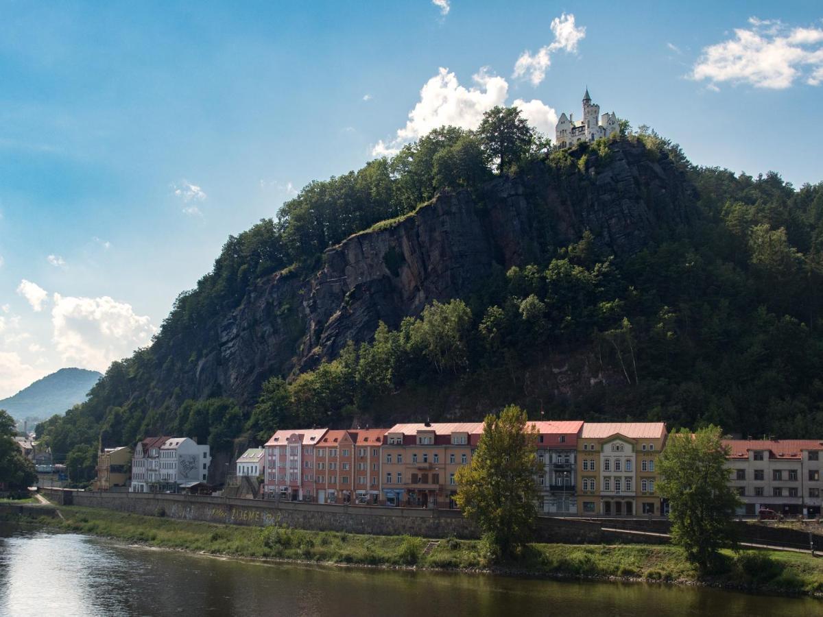 Laurahaus Villa Decin Exteriör bild